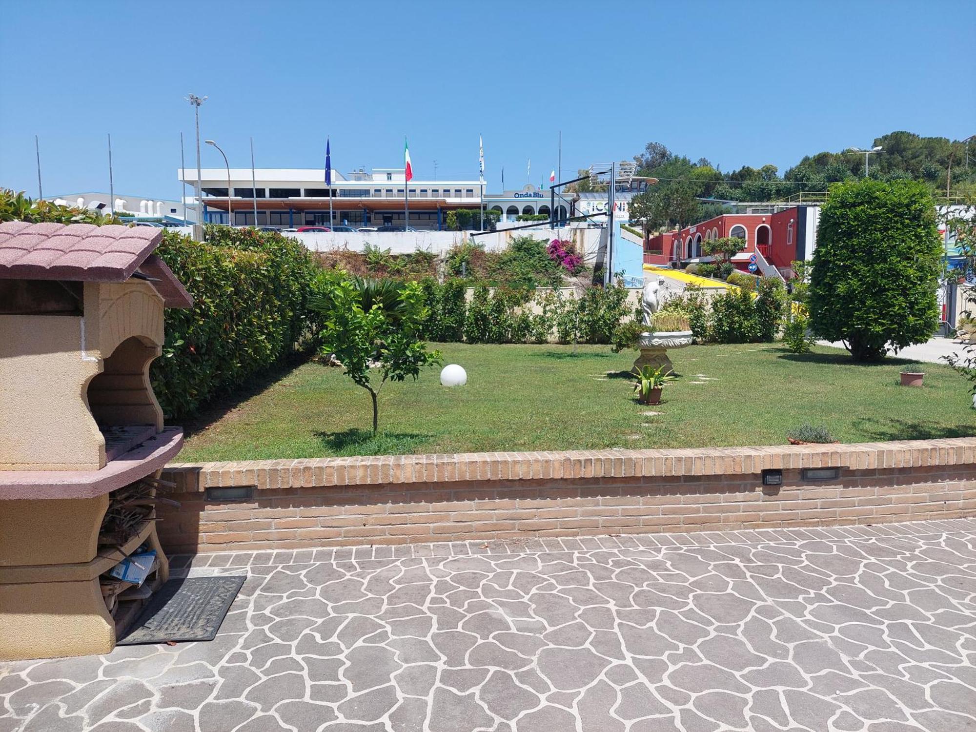 Vila La Sirenetta Tortoreto Exteriér fotografie